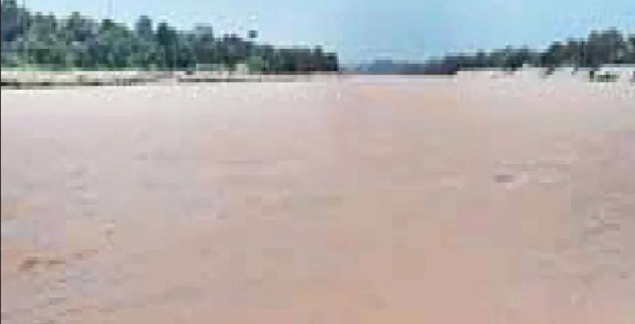 ହୀରାକୁଦର ବନ୍ୟାଜଳ ପହଞ୍ଚିଲା କଟକ ମୁଣ୍ଡଳୀରେ