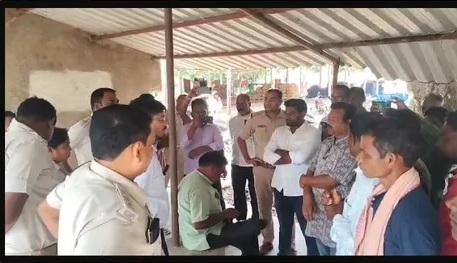 ଆନ୍ଦୋଳନ ପୂର୍ବରୁ ଶତାଧିକ ଚାଷୀଙ୍କୁ ଉଠାଇ ନେଲା ପୁଲିସ
